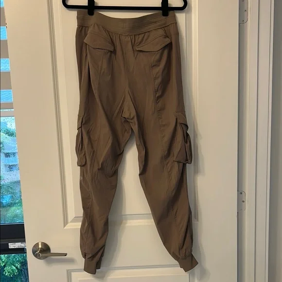 Lululemon Brown Cargo Dance Pants - Picture 6 of 8